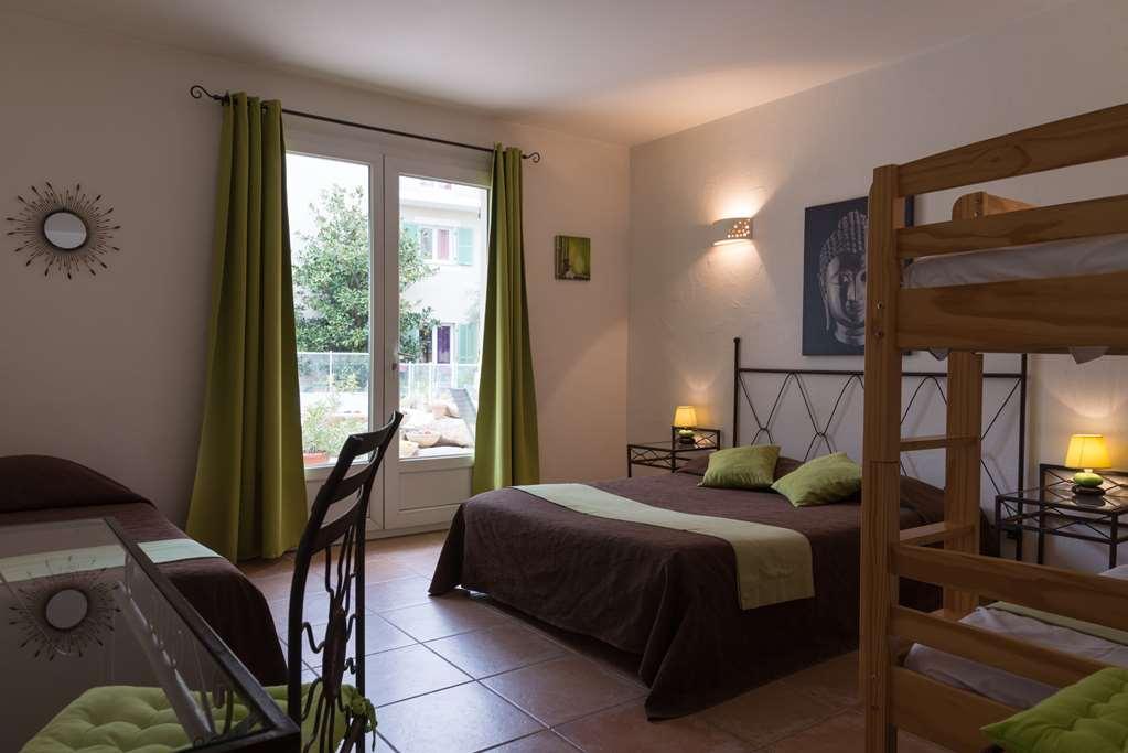 The Originals City, Hotel Le Village Provencal, Aix-En-Provence Nord Пертюи Стая снимка