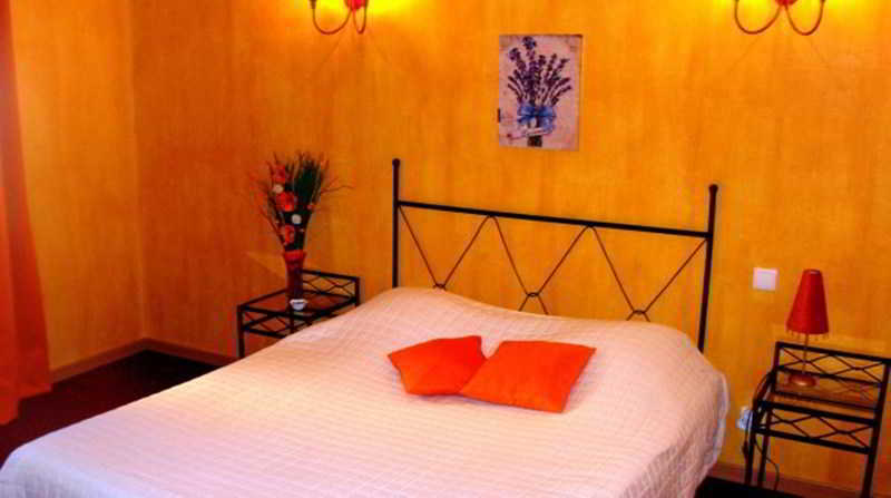 The Originals City, Hotel Le Village Provencal, Aix-En-Provence Nord Пертюи Екстериор снимка