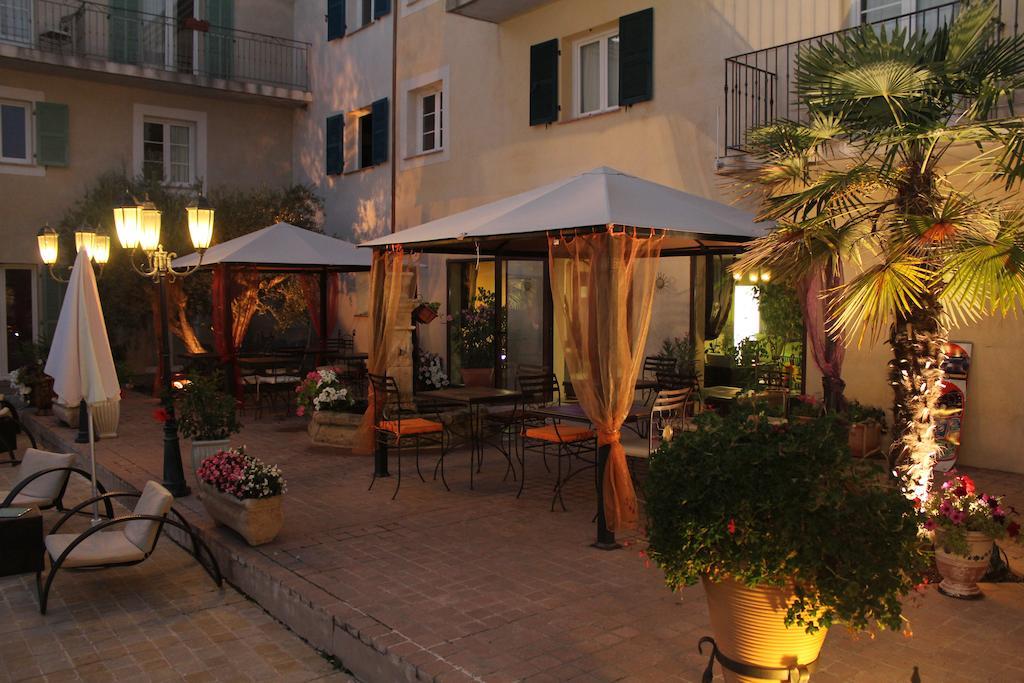 The Originals City, Hotel Le Village Provencal, Aix-En-Provence Nord Пертюи Екстериор снимка