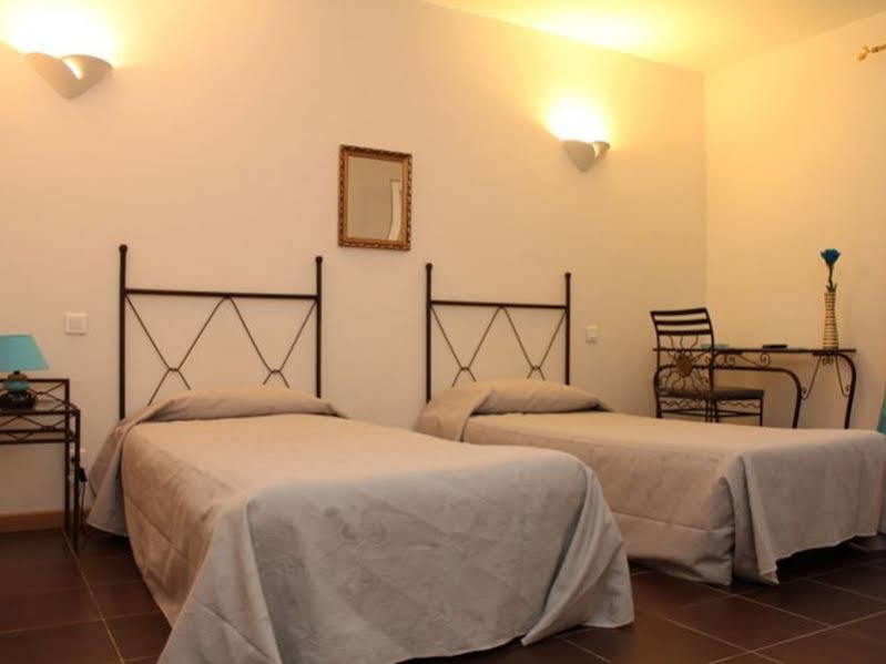 The Originals City, Hotel Le Village Provencal, Aix-En-Provence Nord Пертюи Екстериор снимка